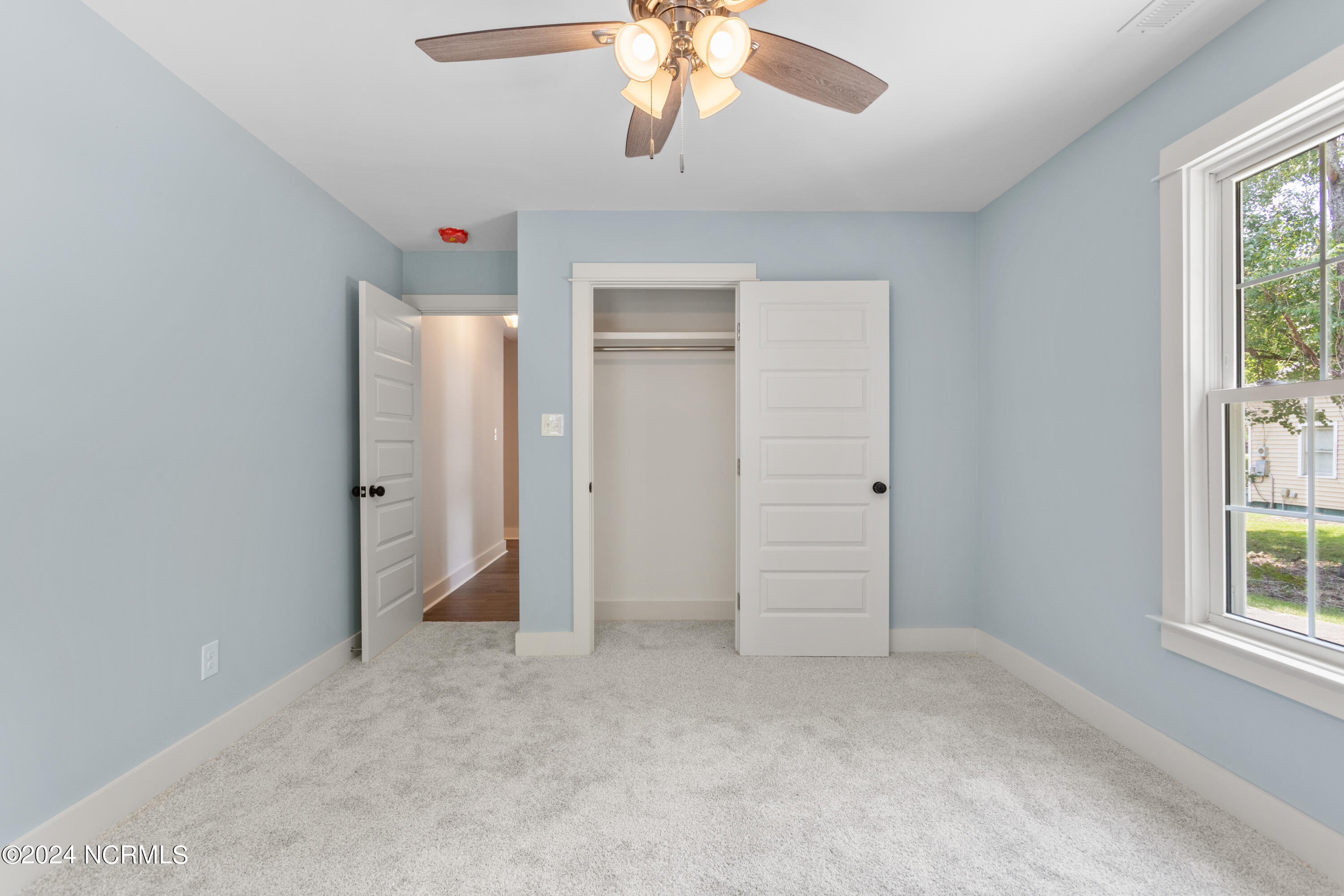 233 Beaufort Road Pollocksville, NC 28573 - Photo 27 of 40 Guest Bedroom 2