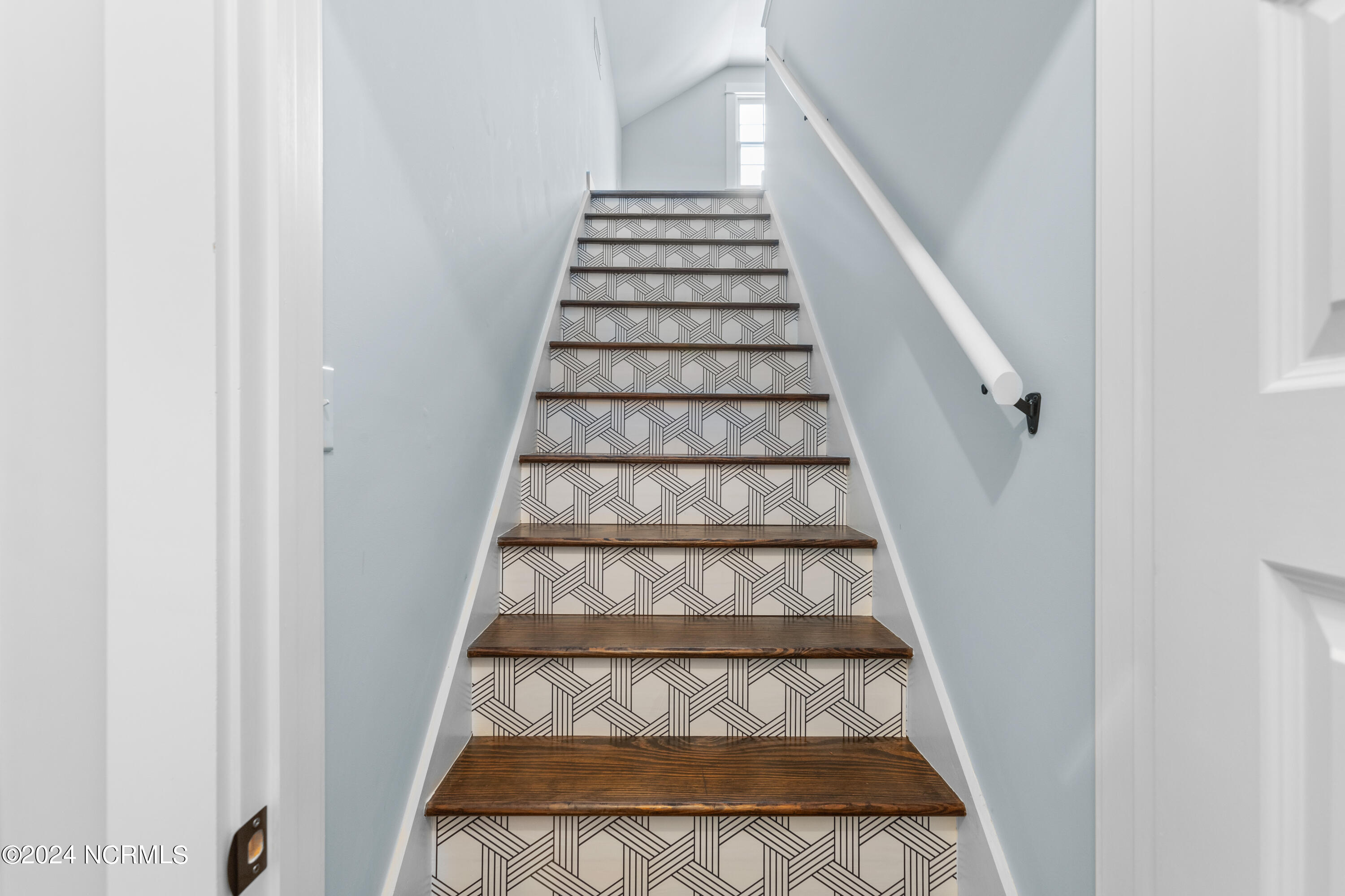 233 Beaufort Road Pollocksville, NC 28573 - Photo 30 of 40 Stairs to Finished room over garage