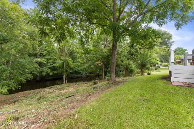 $339,000 | 233 Beaufort Road, Pollocksville, NC 28573