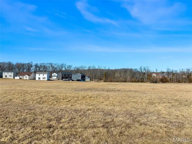 $129,900 | 2 Brune Business Park Court, Unit 3A, Warrenton, MO 63383