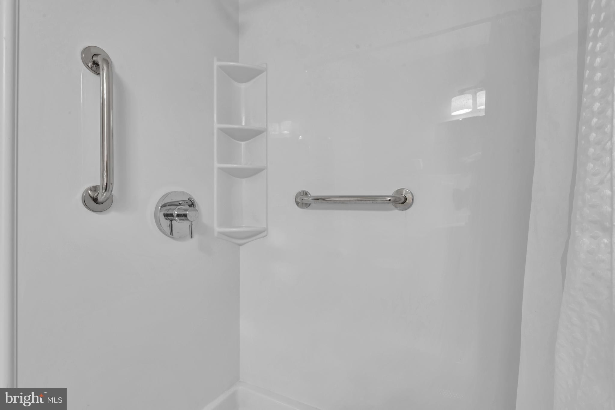 164 G Street Southwest, Unit 144 Washington, DC 20024 - Photo 34 of 71 Large shower stall in 2nd Full Bathroom