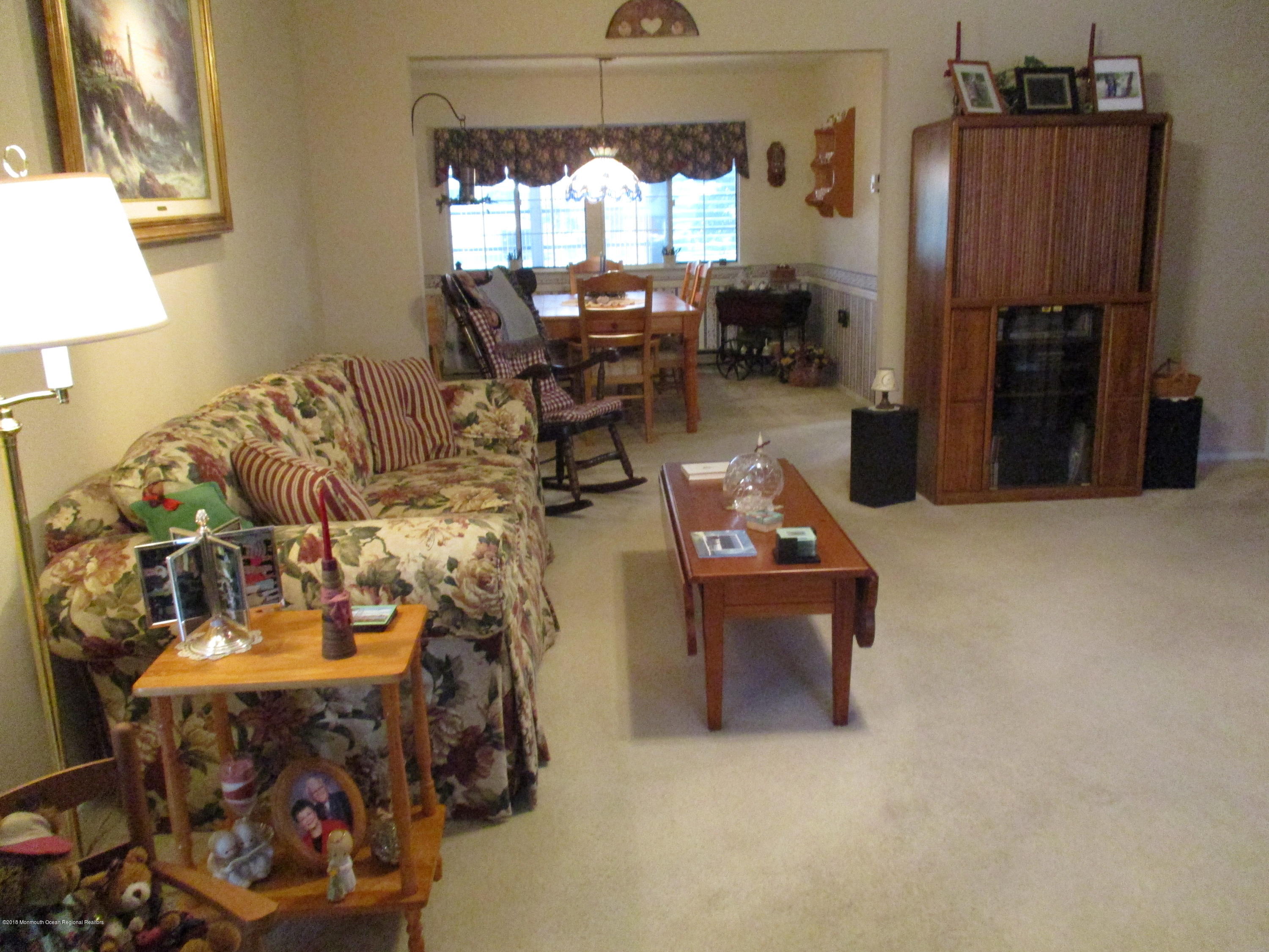 26 Stonybrook Road, Unit 62 Whiting, NJ 08759 - Photo 8 of 19 IMG_0405
