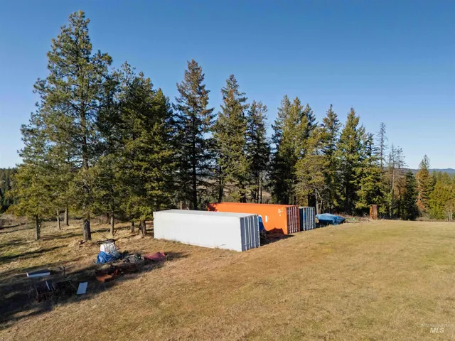 $789,000 | 1017 Laura Lane, Princeton, ID 83857