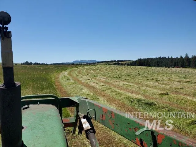 $789,000 | 1017 Laura Lane, Princeton, ID 83857