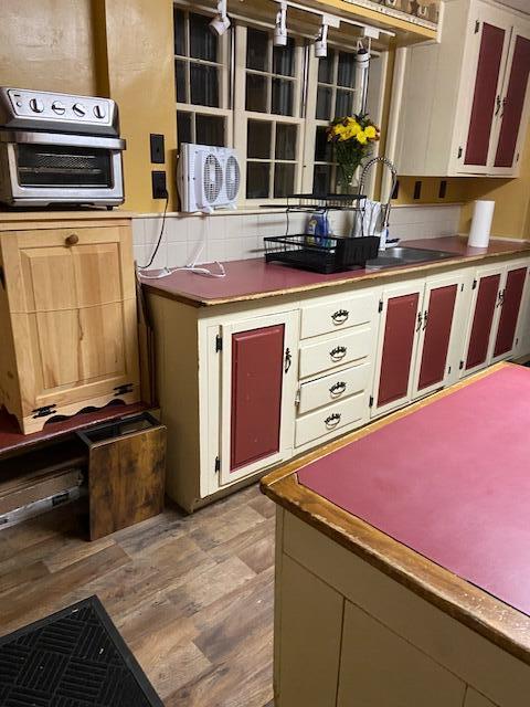 67 High Street Paris, ME 04281 - Photo 6 of 10 KItchen