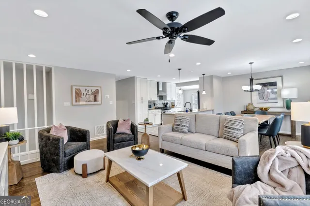 $5,950 | 2480 Powers Ferry Drive Southeast, Marietta, GA 30067