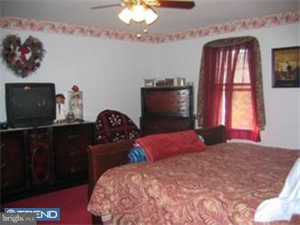 7188 Pine Tree Road Hereford, PA 18056 - Photo 7 of 12 Gallery Image 7