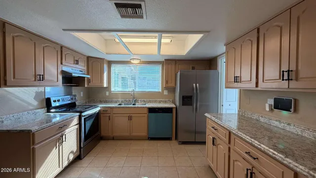 $2,200 | 2423 East Maryland Drive, Tempe, AZ 85288