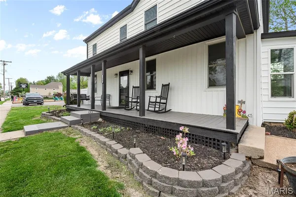 $310,000 | 206 North Douglas Street, St. Jacob, IL 62281