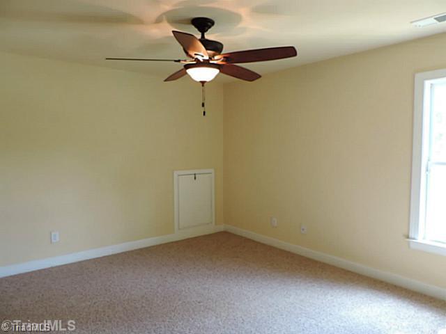 3258 Valley Road Winston-Salem, NC 27106 - Photo 14 of 16 2nd Bedroom.