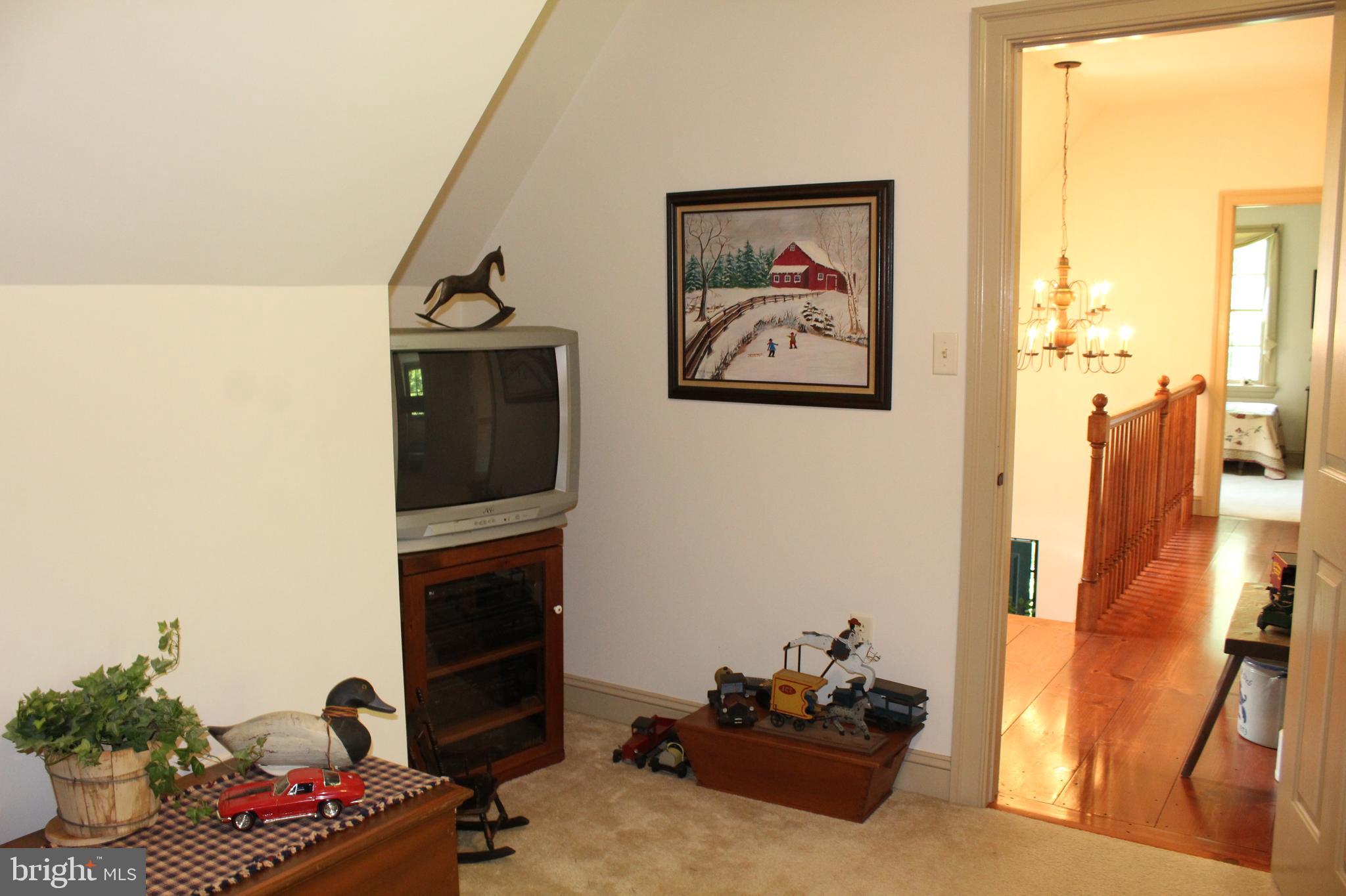532 Gehman School Road Denver, PA 17517 - Photo 28 of 70 Bedroom 3