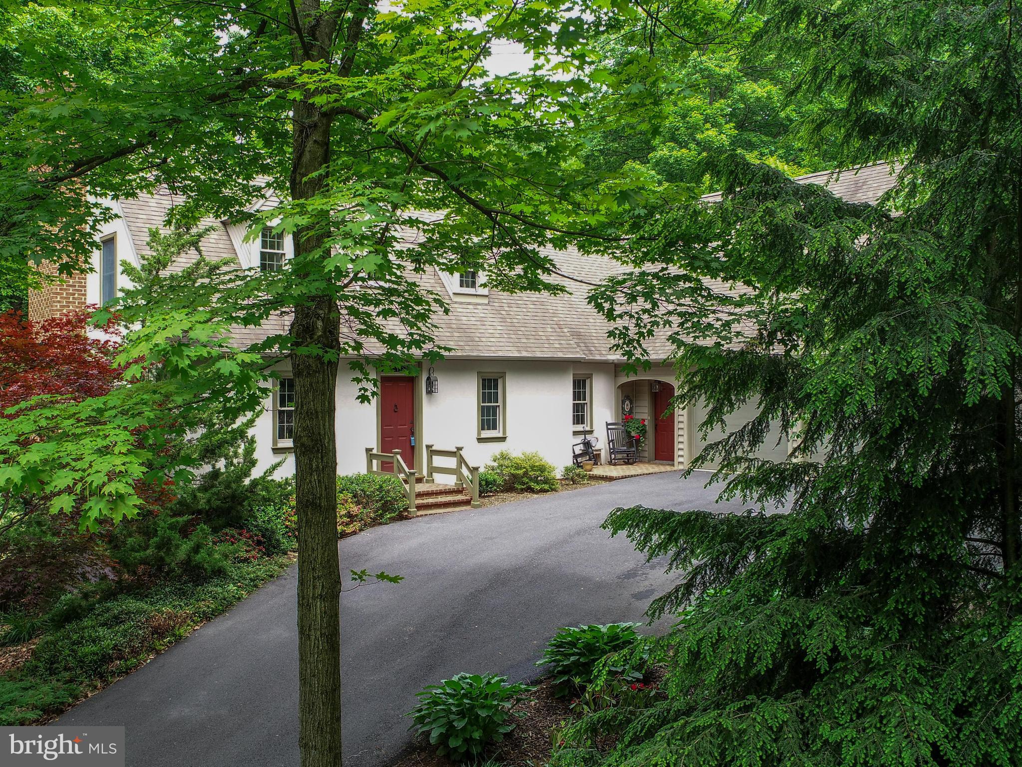 532 Gehman School Road Denver, PA 17517 - Photo 69 of 70 Front Driveway