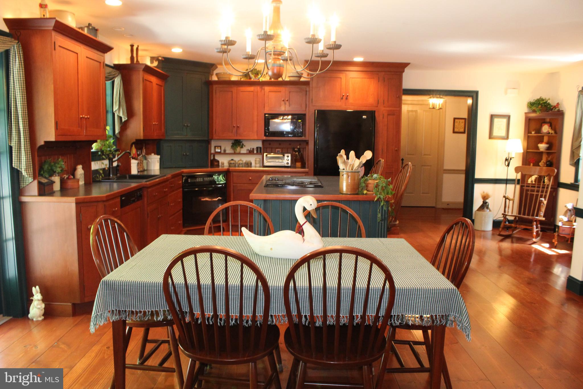532 Gehman School Road Denver, PA 17517 - Photo 9 of 70 Dining Area