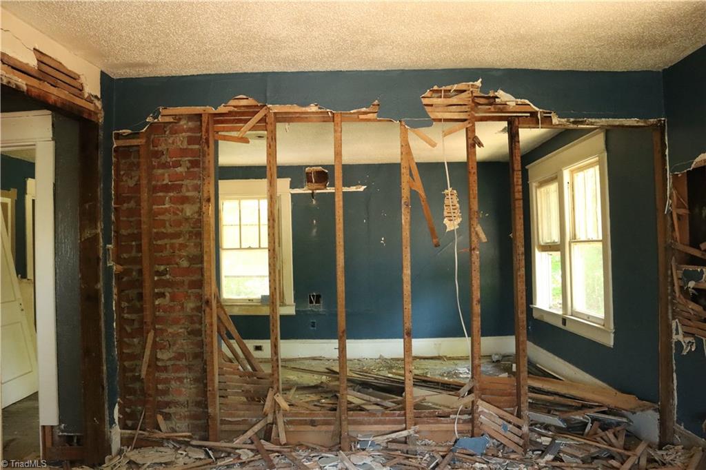 1433 Larkin Street High Point, NC 27262 - Photo 24 of 33