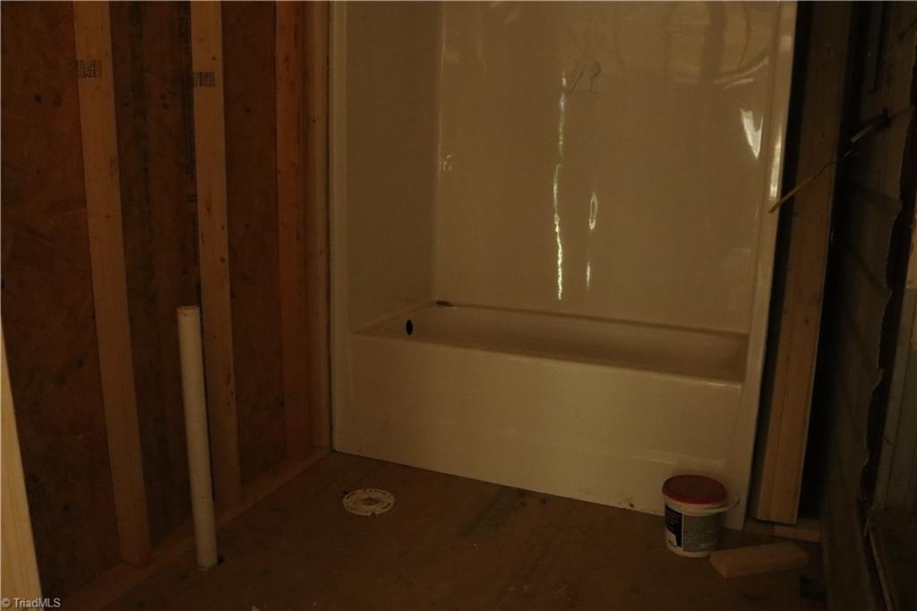 1433 Larkin Street High Point, NC 27262 - Photo 5 of 33