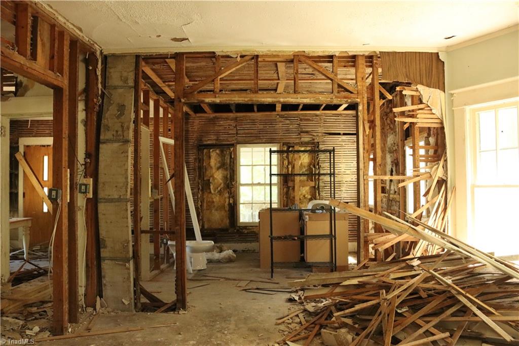 1433 Larkin Street High Point, NC 27262 - Photo 8 of 33