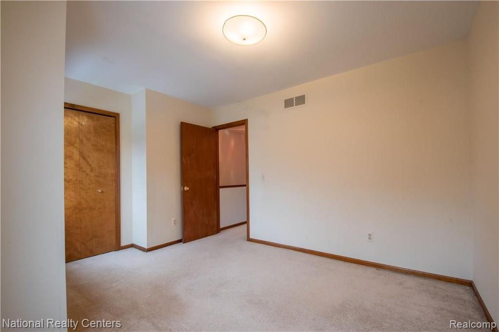 3271 Donley Avenue Rochester Hills, MI 48309 - Photo 19 of 30