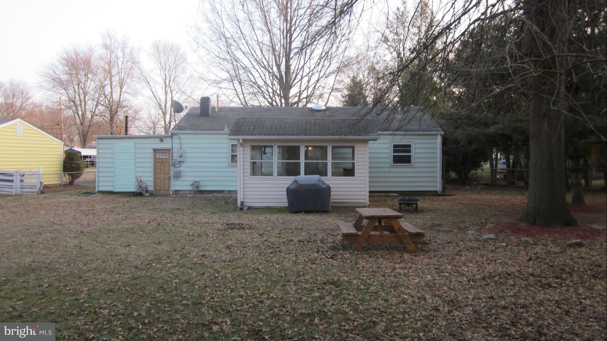 1204 Riggs Court Woodbridge, VA 22191 - Photo 18 of 24 Exterior (Rear)