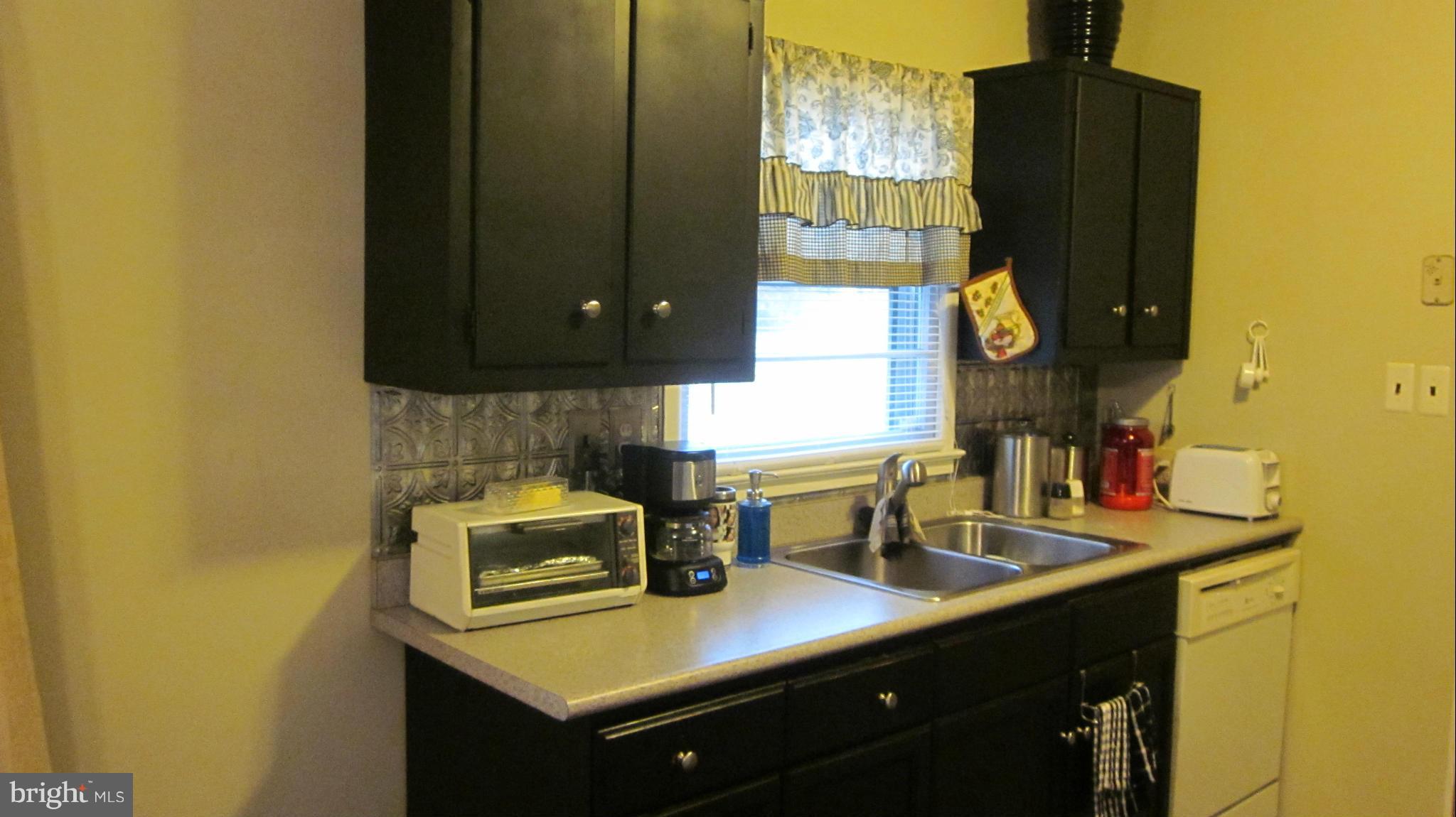 1204 Riggs Court Woodbridge, VA 22191 - Photo 6 of 24 Kitchen