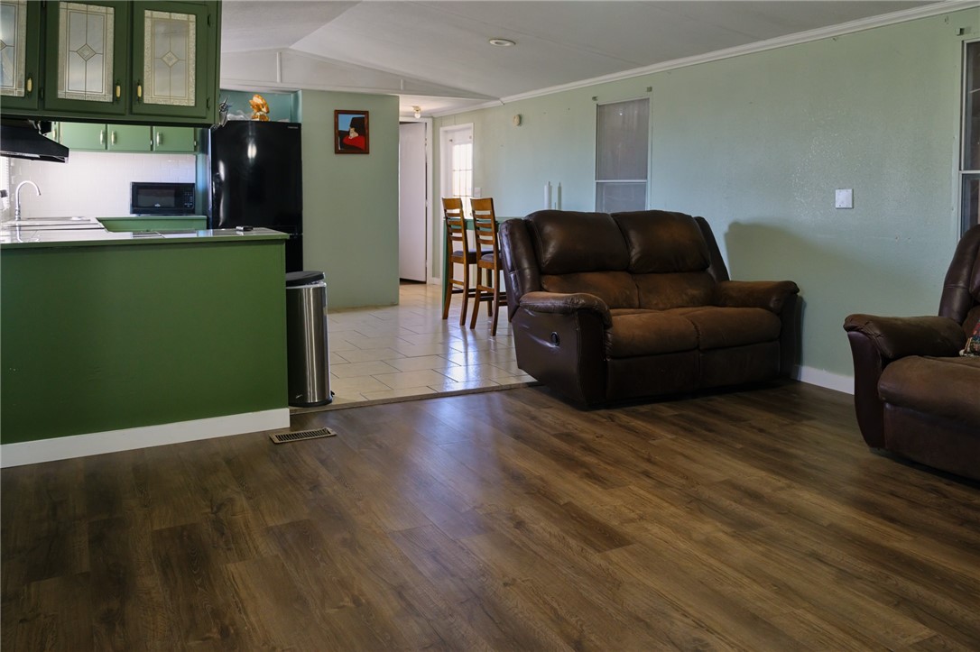 559 Quillian Trace Waco, TX 76705 - Photo 6 of 17