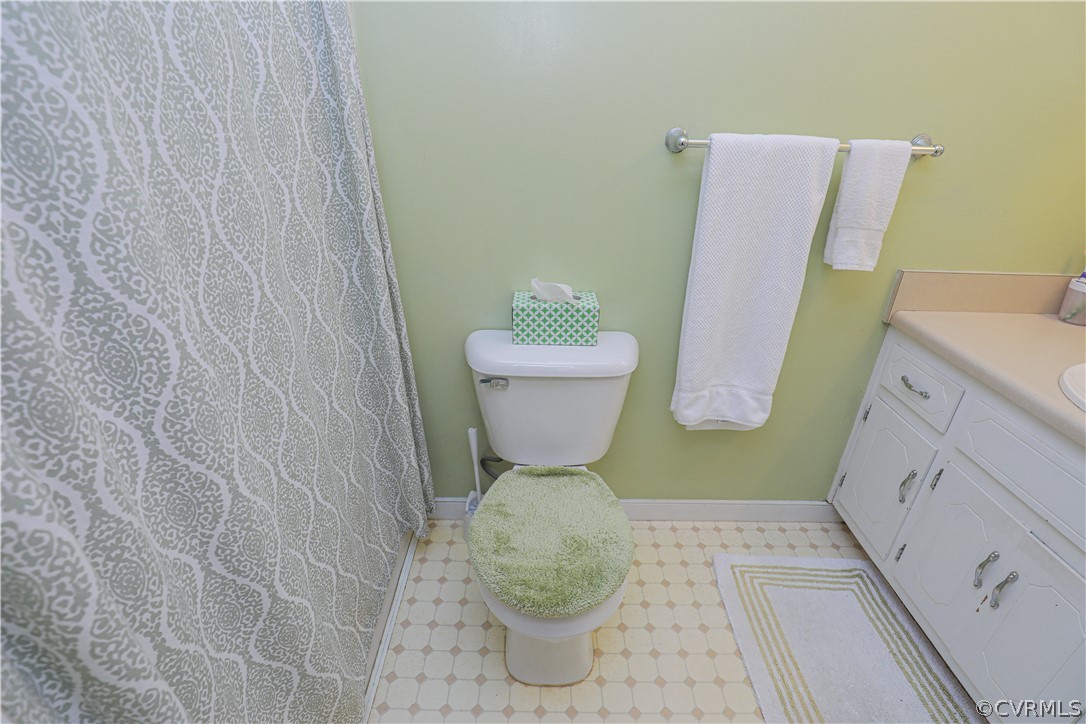 13824 Village Ridge Drive Midlothian, VA 23114 - Photo 25 of 43 a bathroom with a sink and a toilet