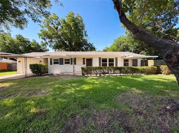 $268,000 | 402 Childers Avenue, Benbrook, TX 76126
