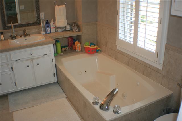 136 Sun Meadow Road Greer, SC 29650 - Photo 14 of 25 Gallery Image 14