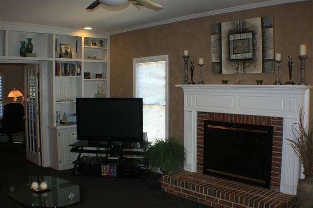 136 Sun Meadow Road Greer, SC 29650 - Photo 8 of 25 Gallery Image 8