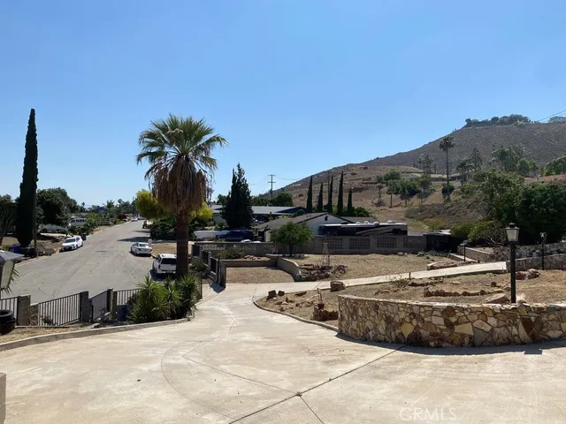 $3,500 | 7163 Sebastian Avenue, Jurupa Valley, CA 92509