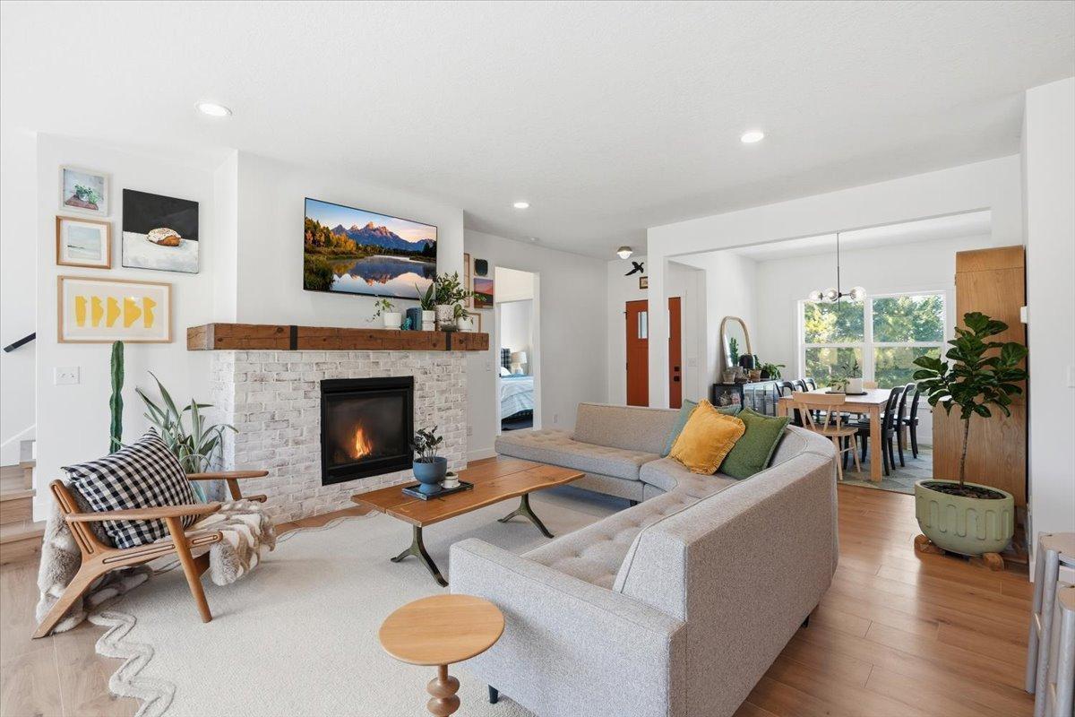 905 Gavin Pass Hudson, WI 54016 - Photo 5 of 31