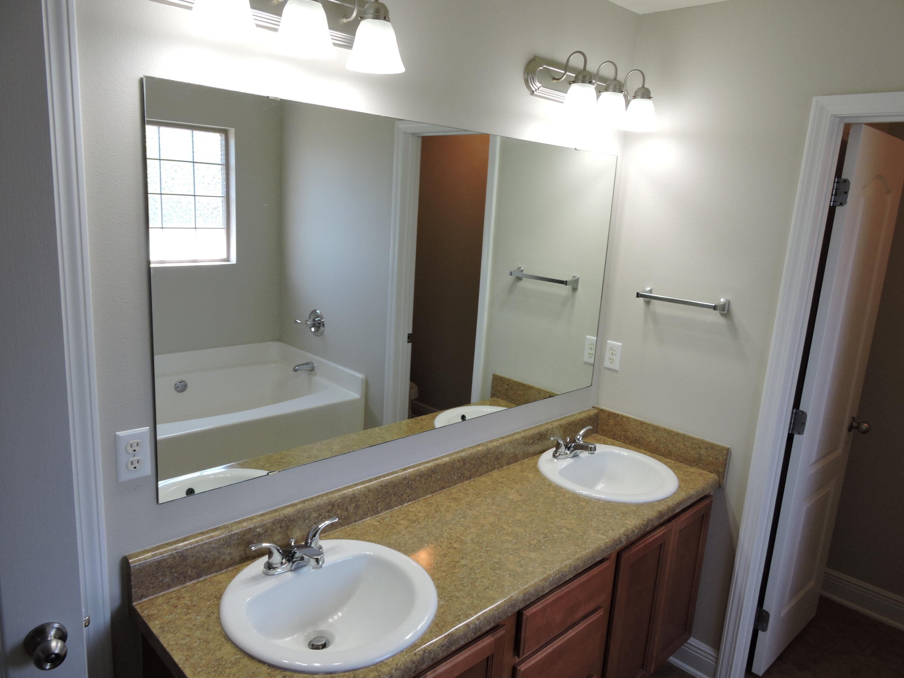 4642 Hermosa Road Crestview, FL 32539 - Photo 17 of 28 DSCN6716