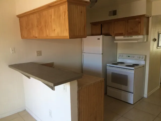 $1,090 | 1736 East Brill Street, Unit 102, Phoenix, AZ 85006