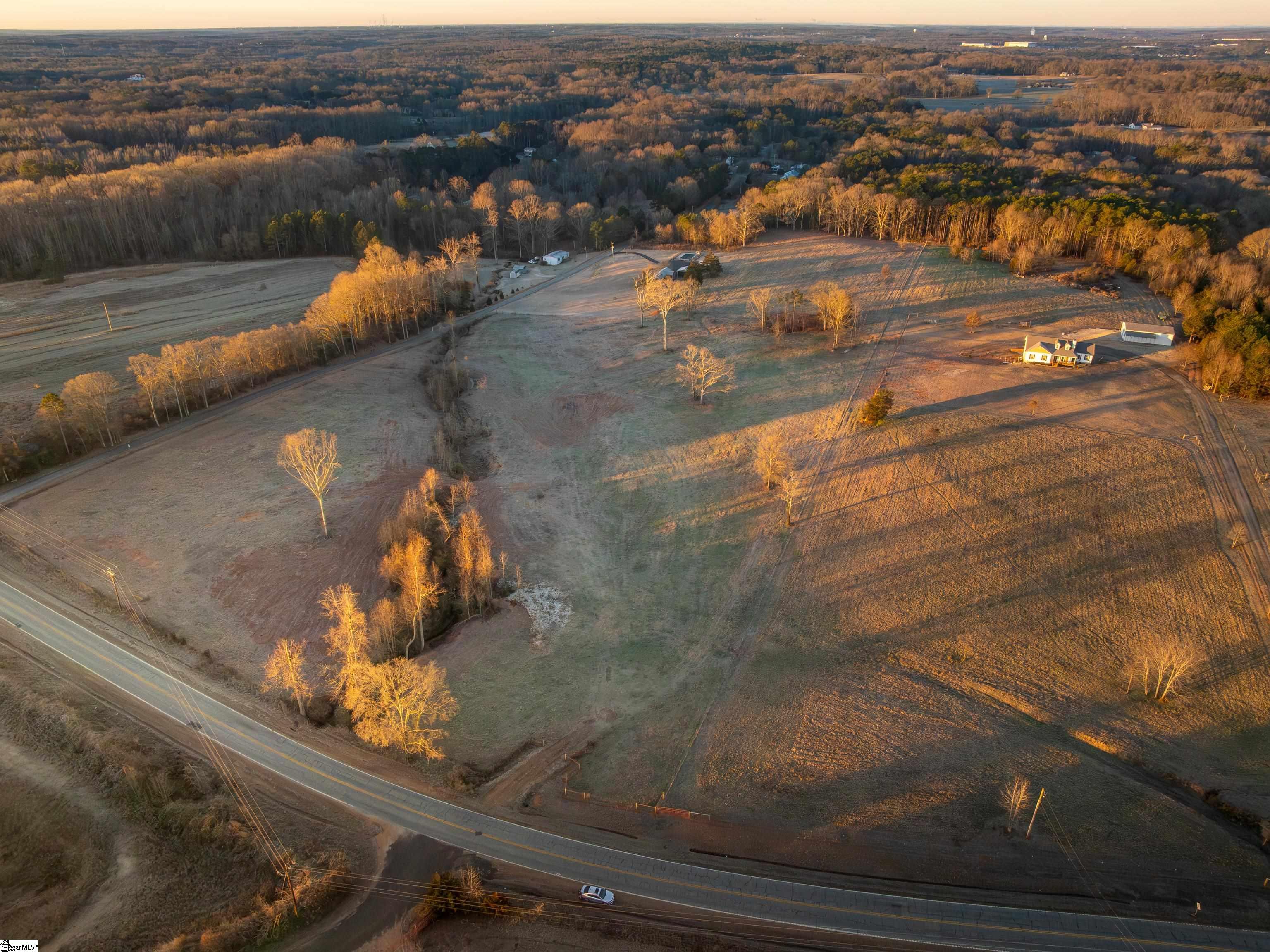 501 B Cherokee Road Pelzer, SC 29669 - Photo 12 of 24