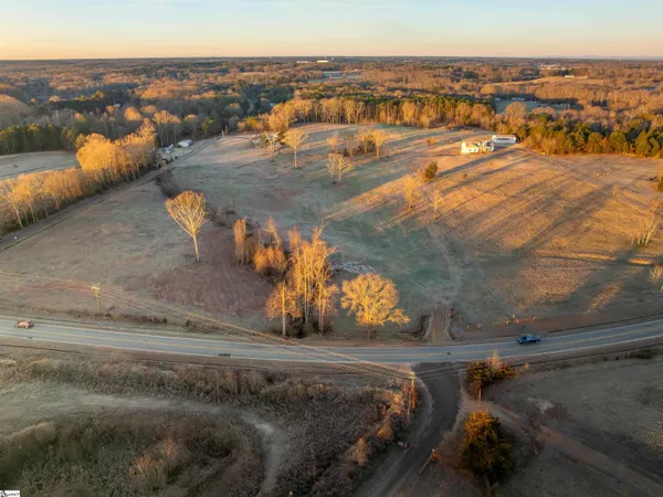 $275,000 | 501 B Cherokee Road, Pelzer, SC 29669