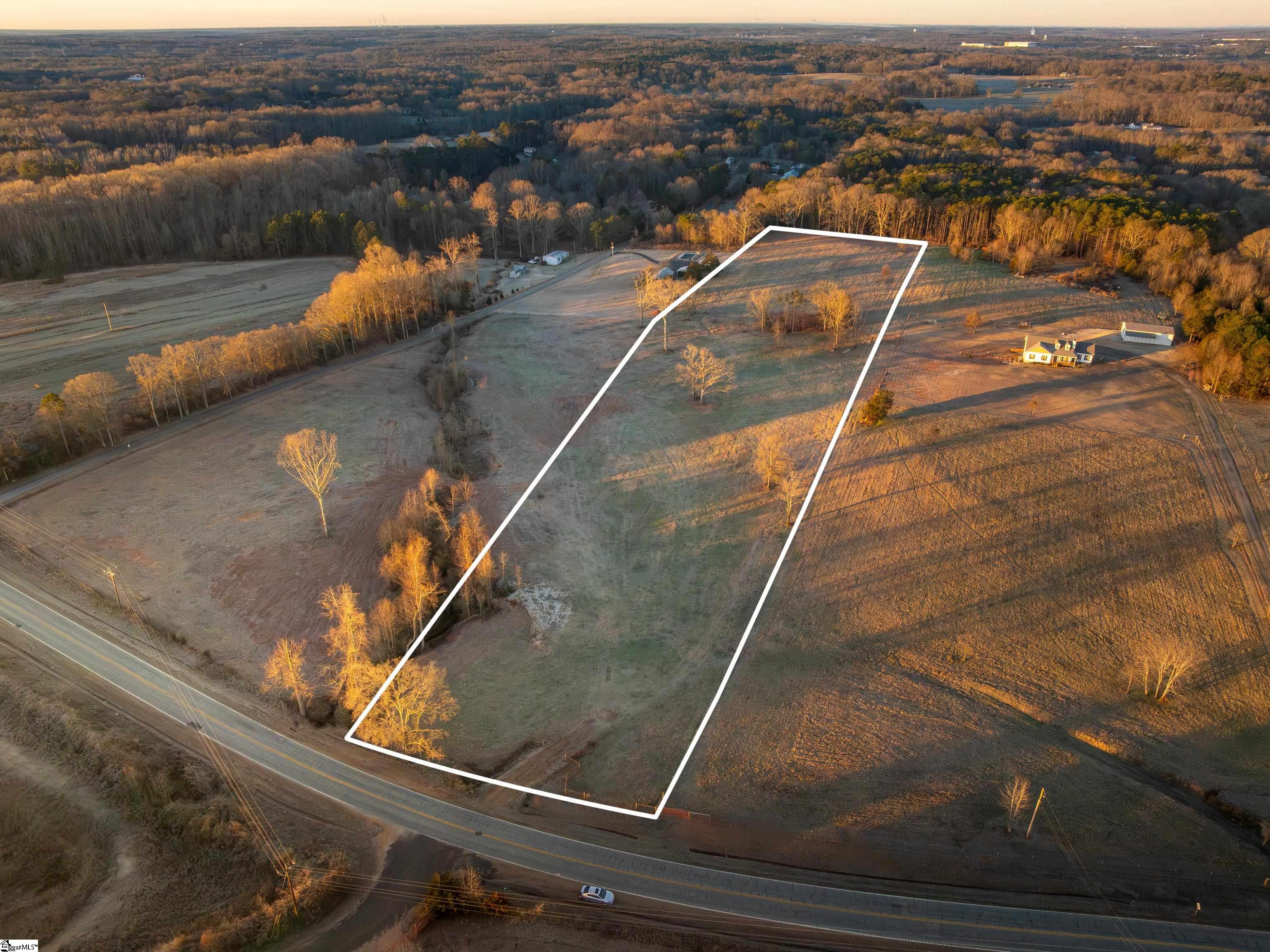 501 B Cherokee Road Pelzer, SC 29669 - Photo 2 of 24