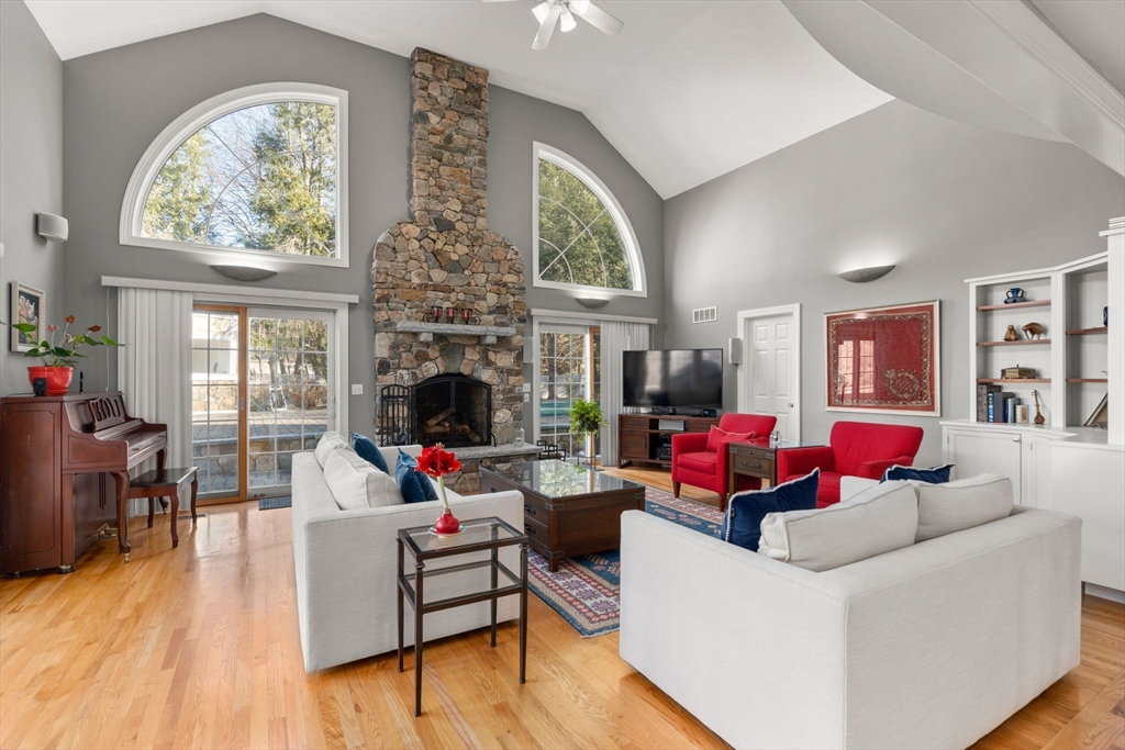 291 Concord Road Wayland, MA 01778 - Photo 12 of 36