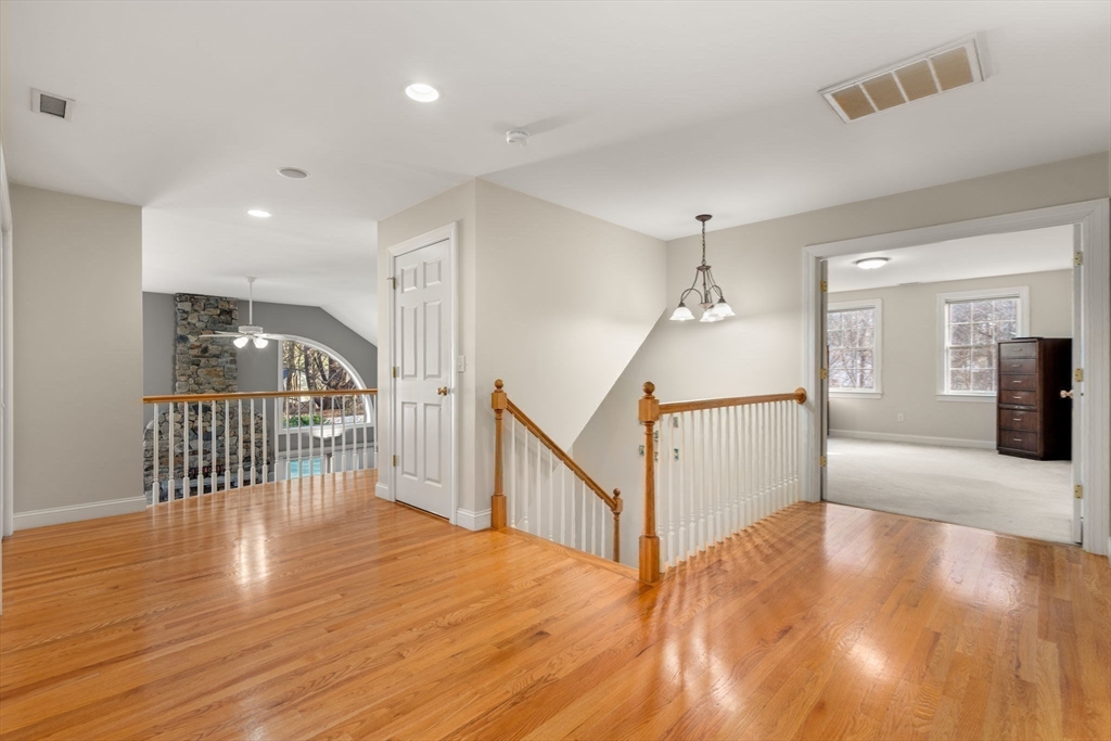 291 Concord Road Wayland, MA 01778 - Photo 17 of 36