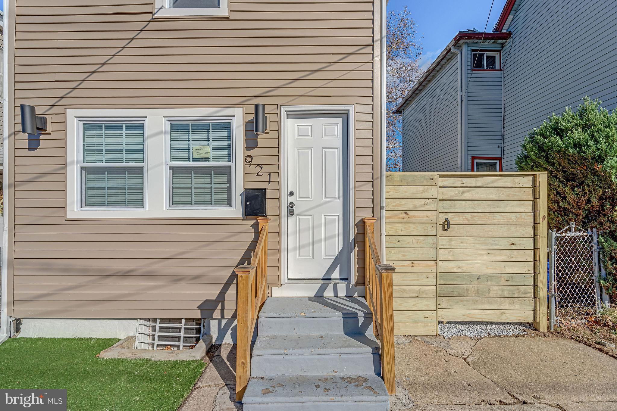 921 Ridgeway Street Gloucester City, NJ 08030 - Photo 3 of 29 Gallery Image 3