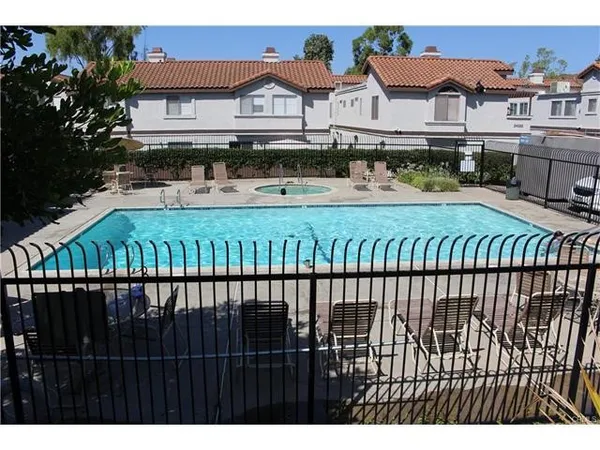 $2,590 | 24202 Sylvan Glen Road, Unit F, Diamond Bar, CA 91765