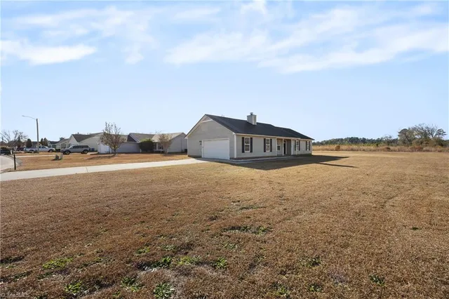 $229,900 | 110 Davenport Drive, Raeford, NC 28376