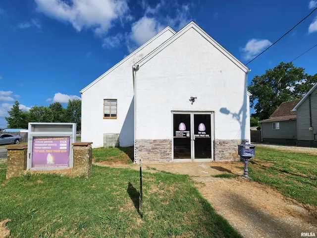 $84,900 | 409 South Hill Street, Marion, IL 62959