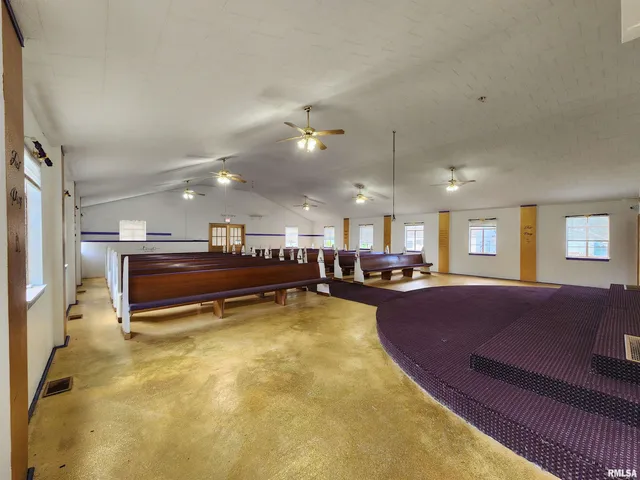 $84,900 | 409 South Hill Street, Marion, IL 62959