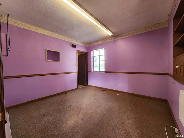 $84,900 | 409 South Hill Street, Marion, IL 62959