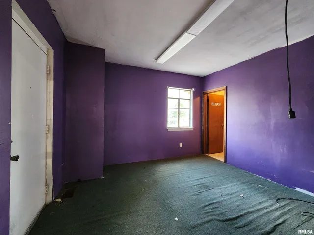 $84,900 | 409 South Hill Street, Marion, IL 62959