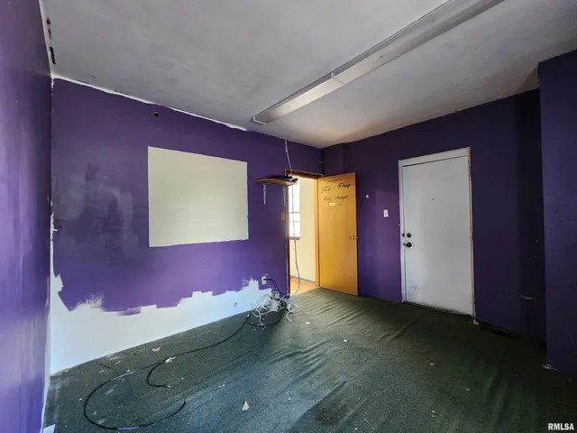 $84,900 | 409 South Hill Street, Marion, IL 62959