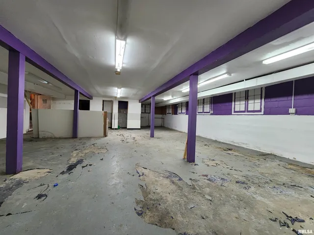 $84,900 | 409 South Hill Street, Marion, IL 62959