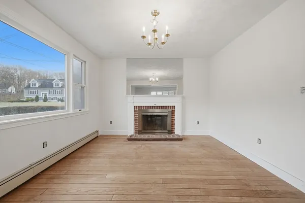 $4,200 | 99 Garfield Avenue, Unit A, Woburn, MA 01801