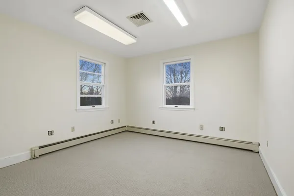 $4,200 | 99 Garfield Avenue, Unit A, Woburn, MA 01801