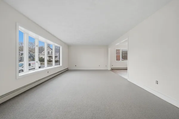 $4,200 | 99 Garfield Avenue, Unit A, Woburn, MA 01801