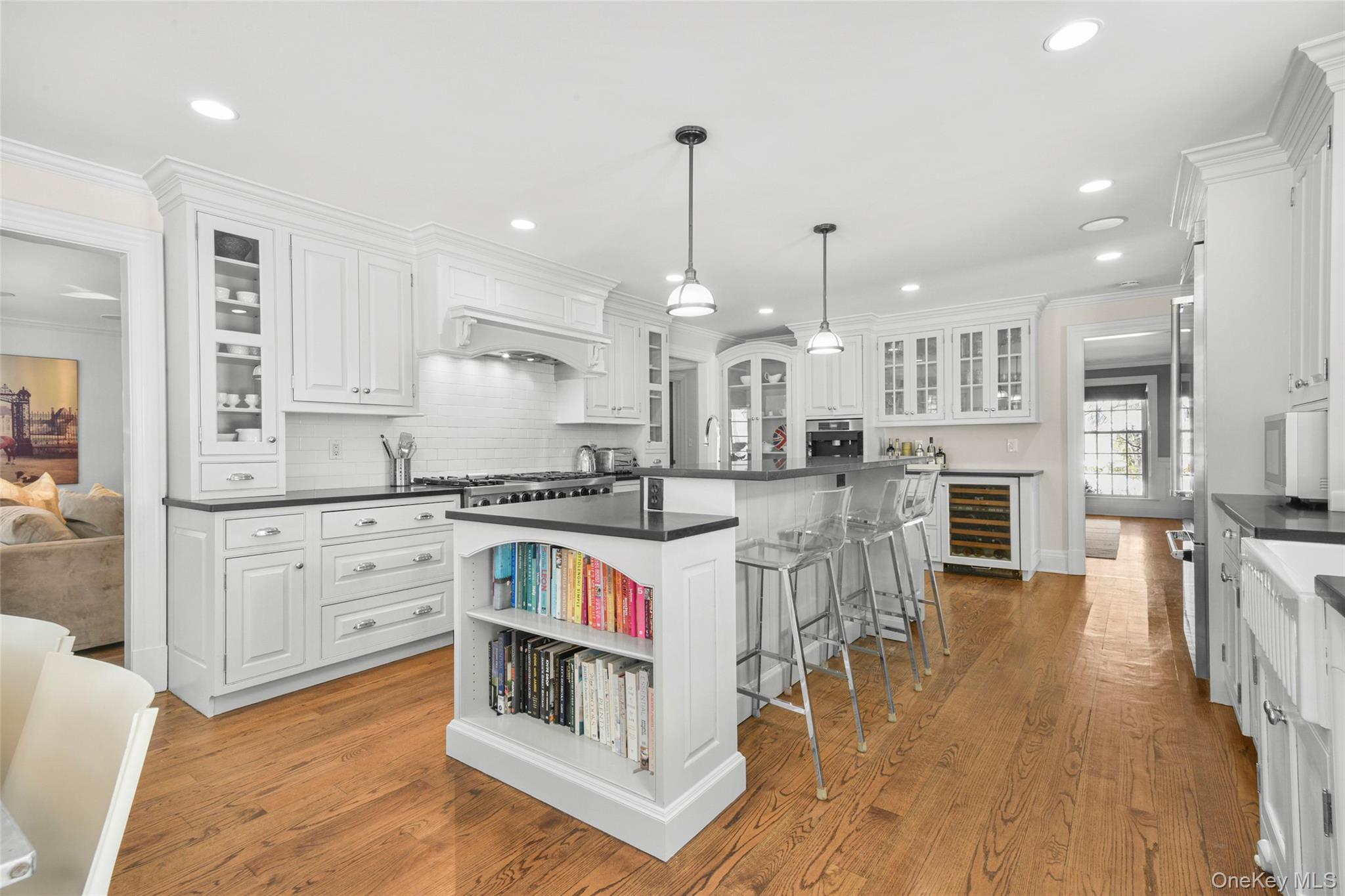 10 Hilltop Road Larchmont, NY 10538 - Photo 11 of 50